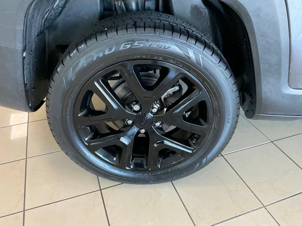 Used 2018 Jeep Renegade Altitude AWD/4WD image 8