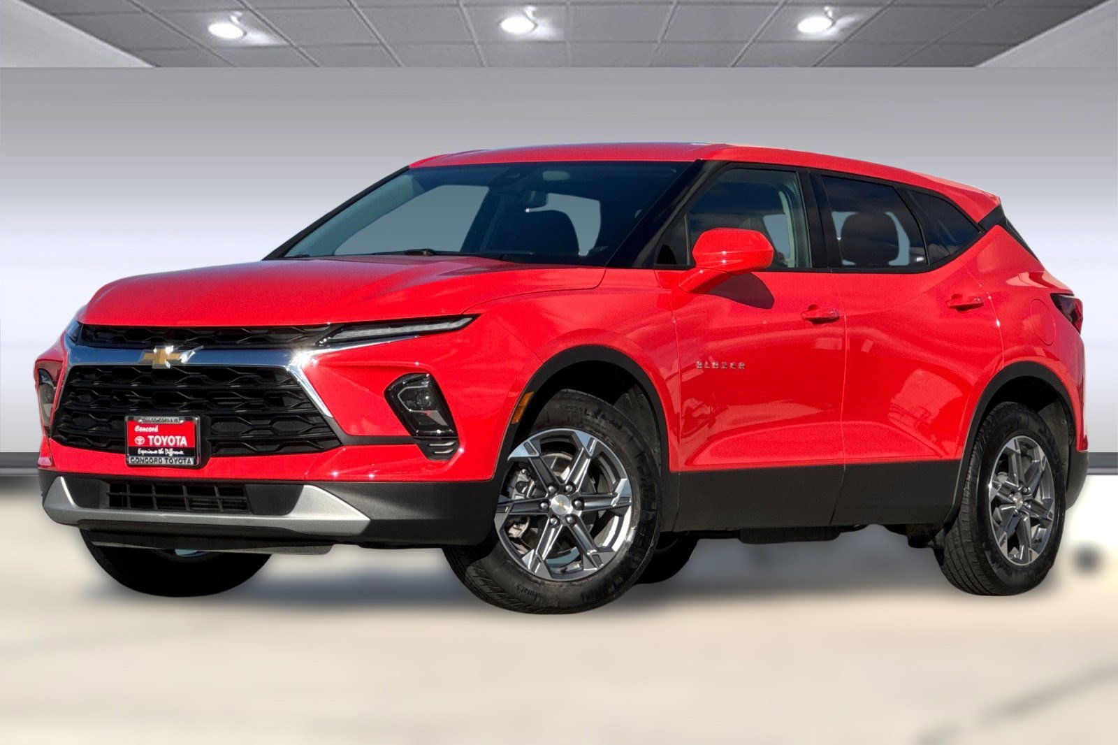 Used 2025 Chevrolet Blazer LT image 23