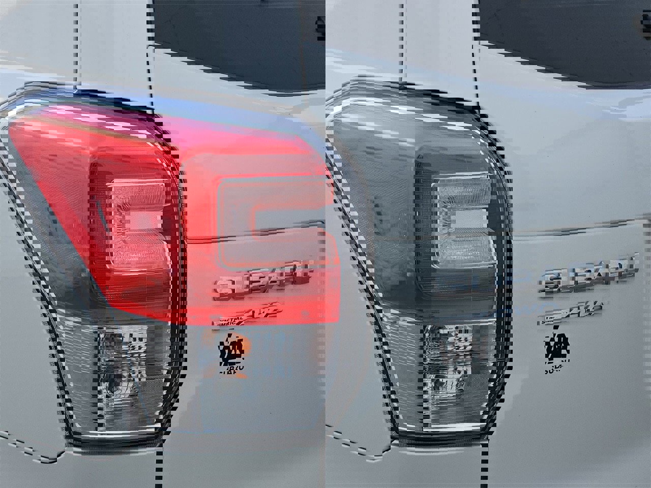 Used 2018 Subaru Forester 2.5i Premium w/ All-Weather Package image 34