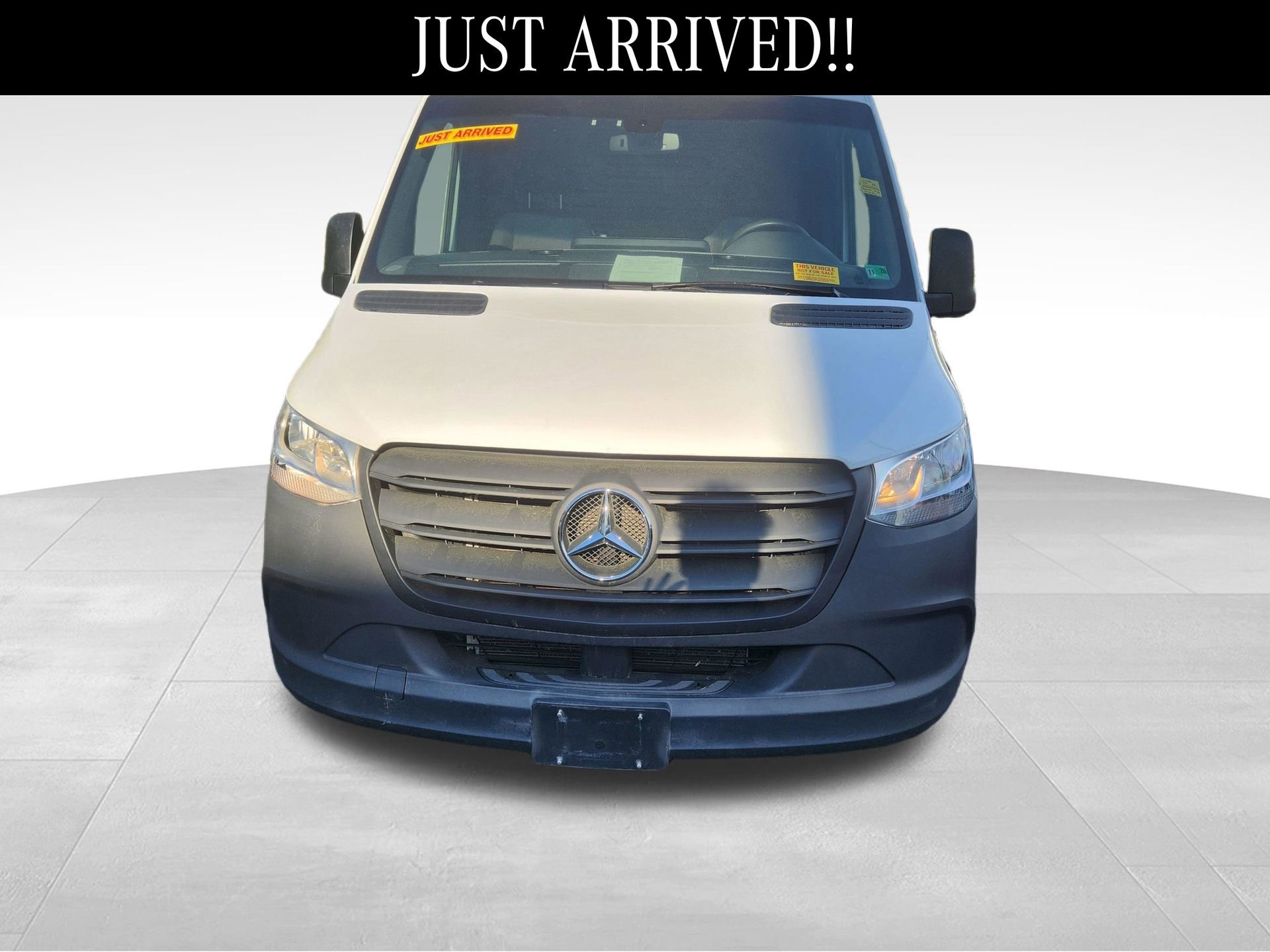 Used 2024 Mercedes-Benz Sprinter 144 Cargo image 2