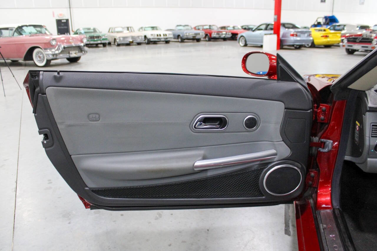 Used 2005 Chrysler Crossfire Limited image 35