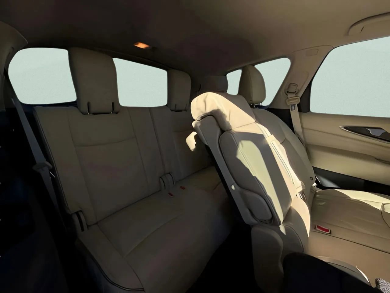 Used 2019 INFINITI QX60 Luxe w/ Essential Package image 30