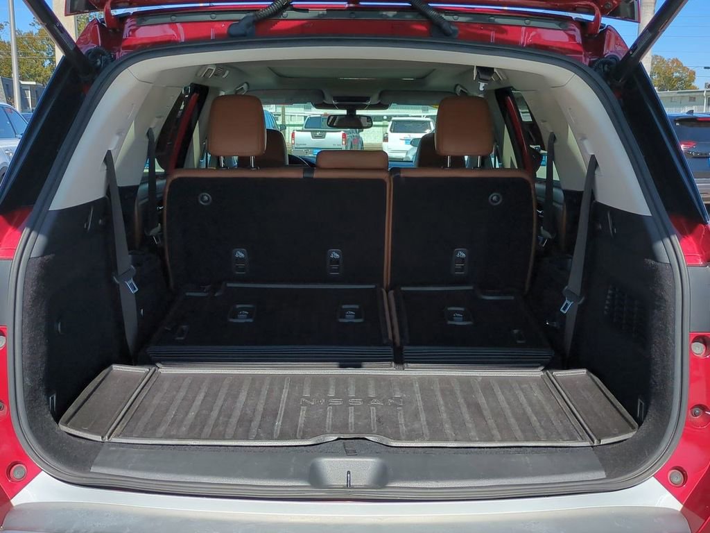Certified 2022 Nissan Pathfinder Platinum w/ Cargo Package image 13