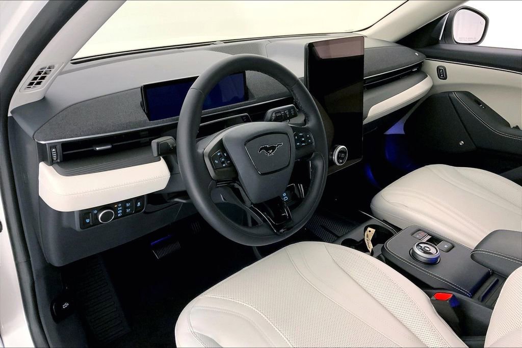 Used 2023 Ford Mustang Mach-E Premium image 21