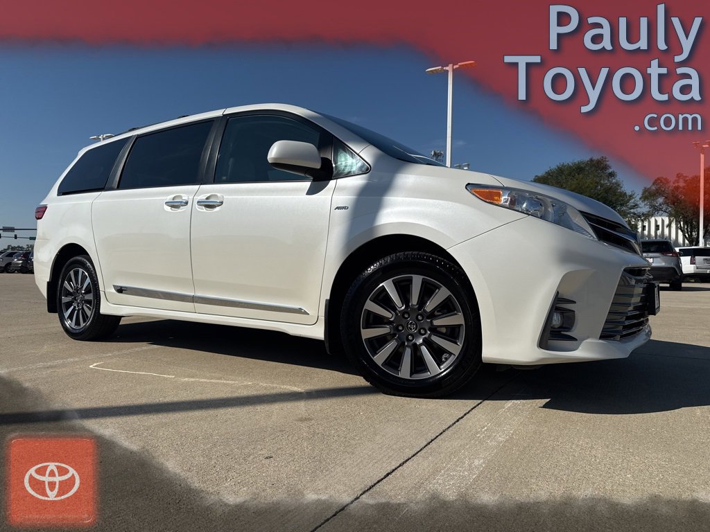 Used 2018 Toyota Sienna XLE Premium