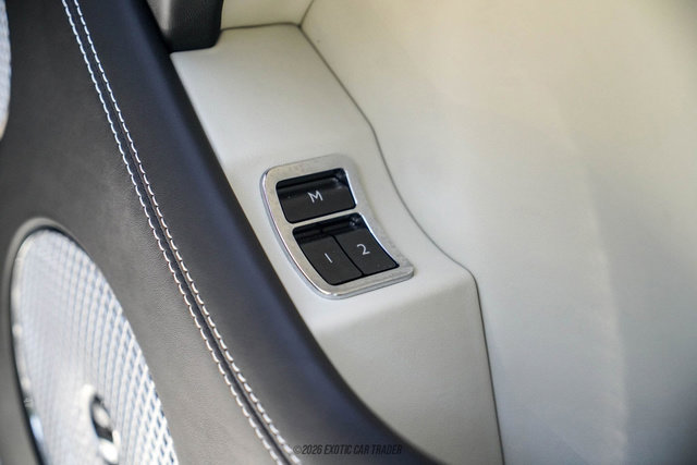 Used 2021 Bentley Bentayga AWD/4WD image 59