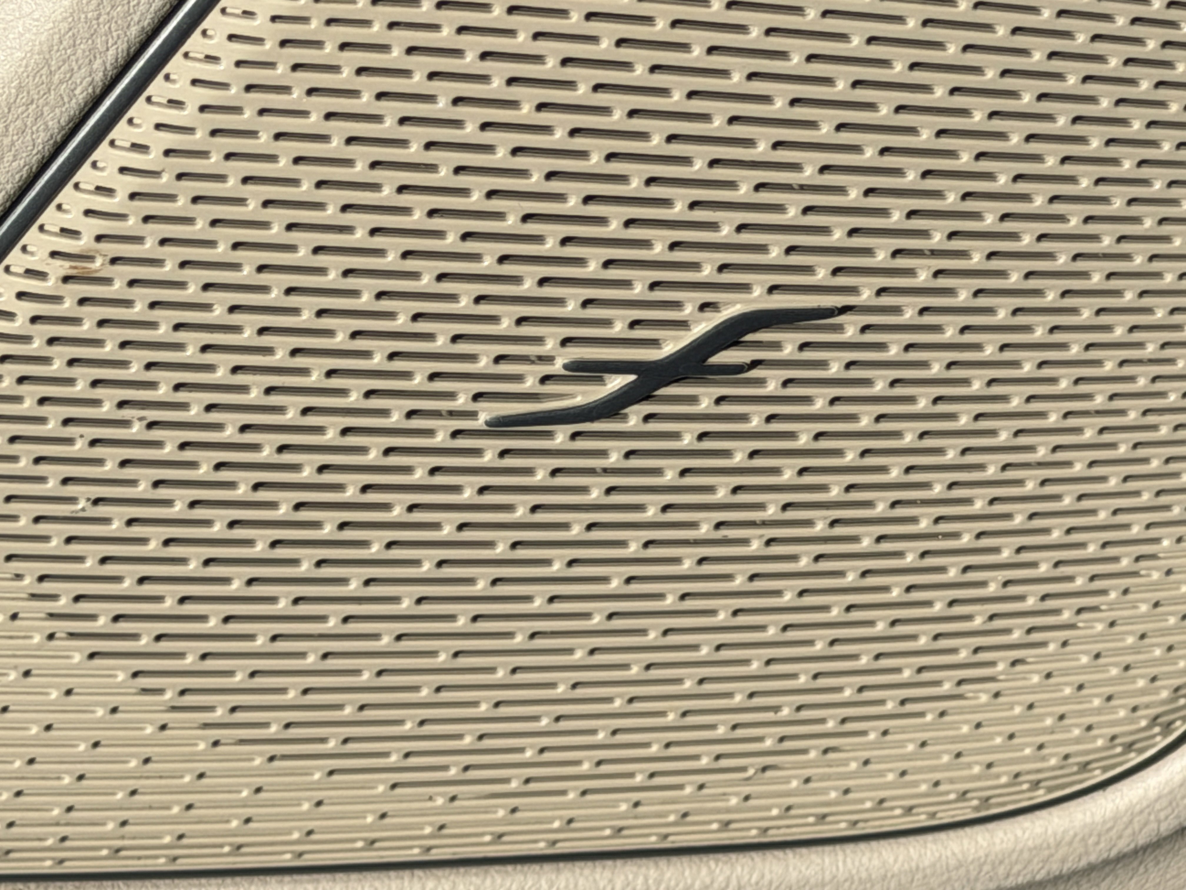 Certified 2020 Mercedes-Benz CLA 250 w/ Premium Package image 18