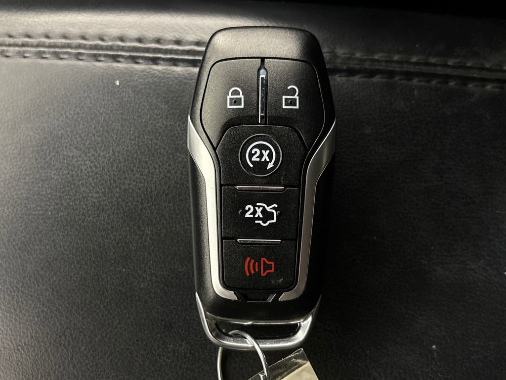 Used 2015 Lincoln MKC FWD image 32