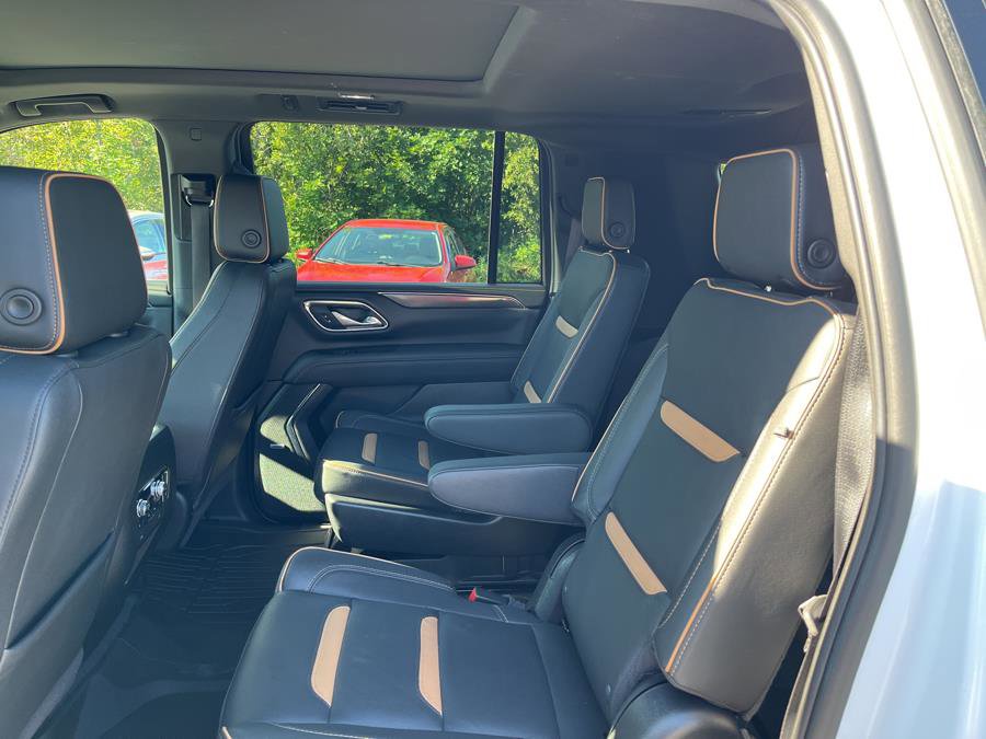 Used 2023 GMC Yukon XL AT4 w/ AT4 Premium Package image 7