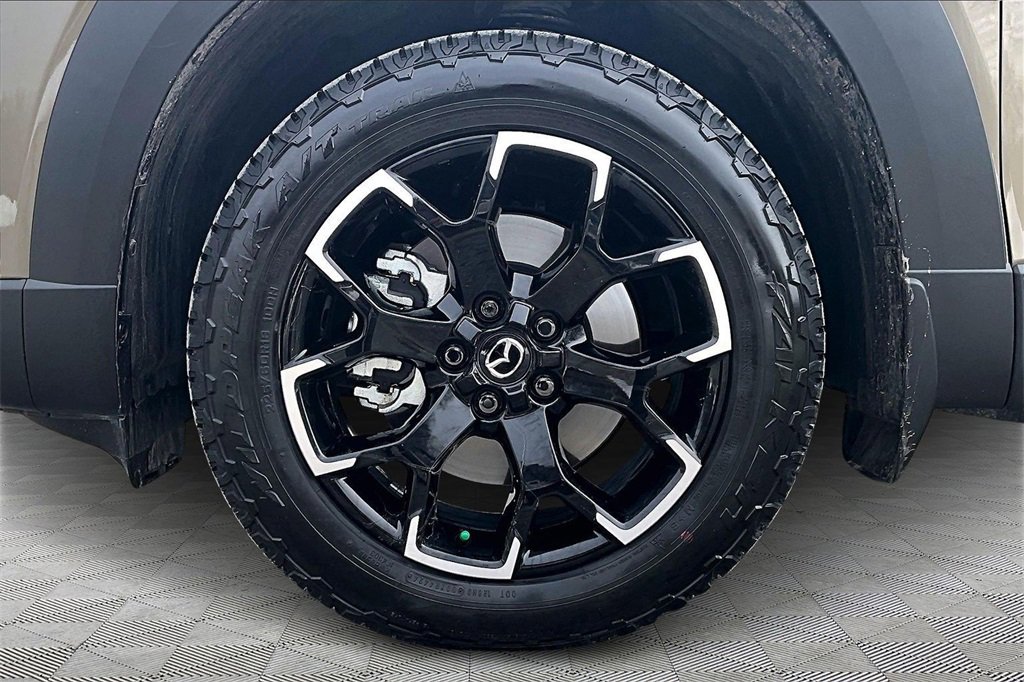 Used 2025 MAZDA CX-50 Meridian Edition image 9