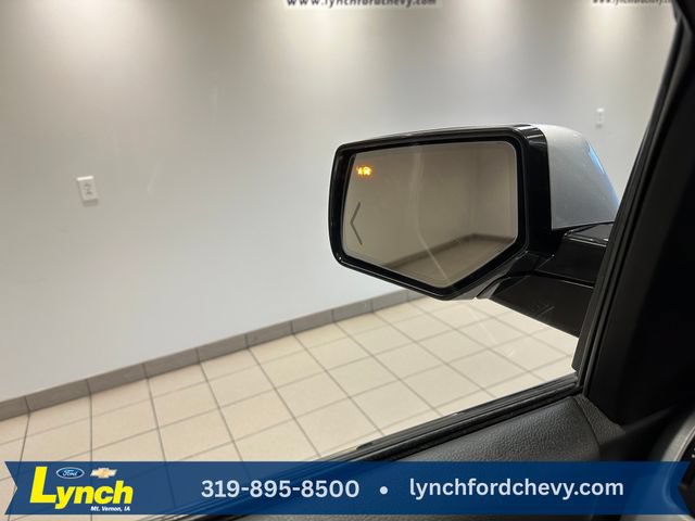 Used 2018 GMC Yukon SLT AWD/4WD image 16