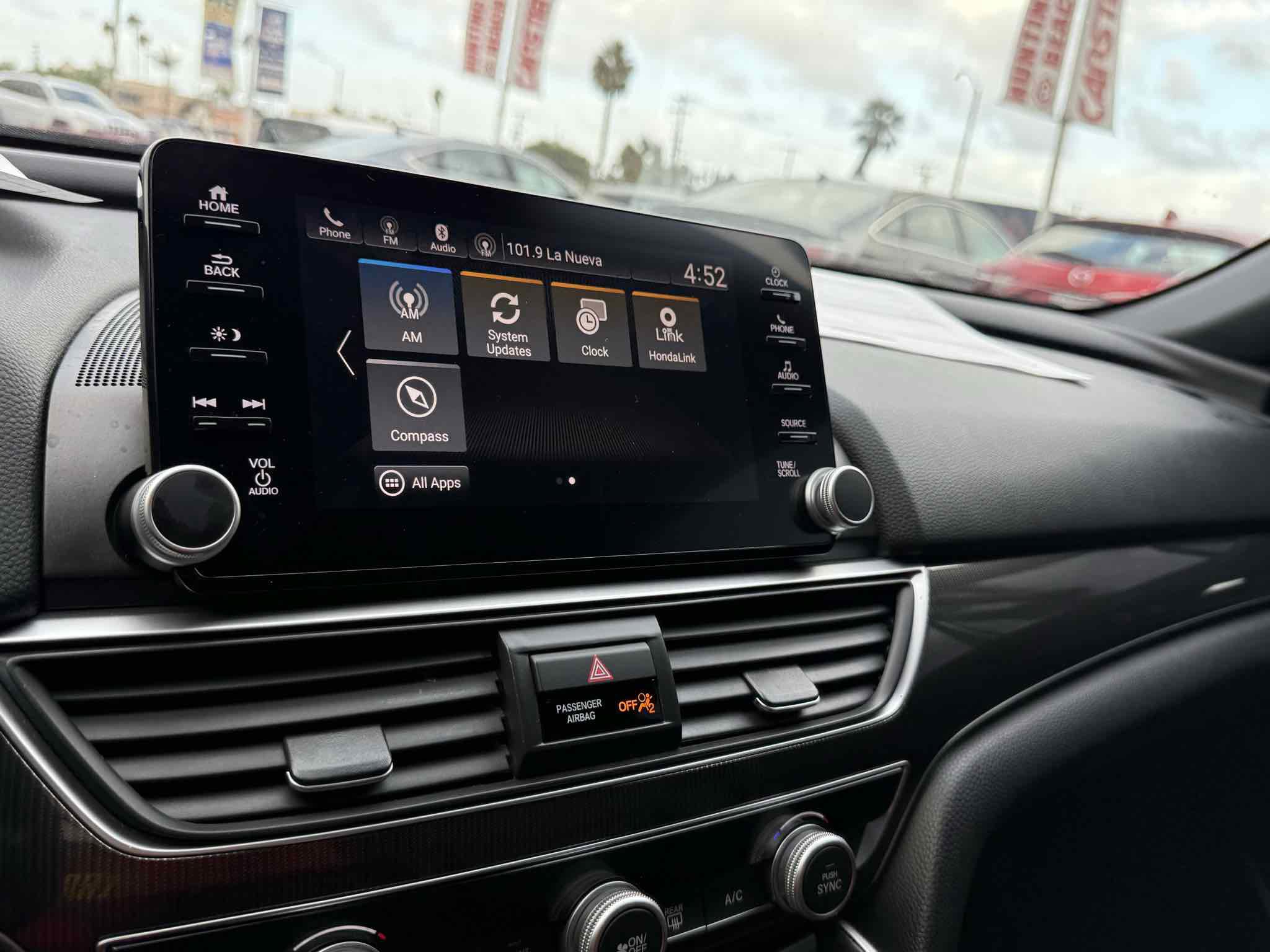 Used 2018 Honda Accord Sport image 96