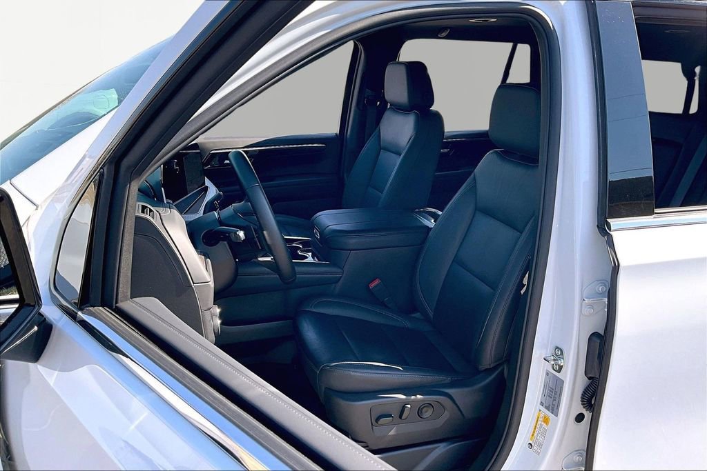 Used 2025 Chevrolet Tahoe LT image 25