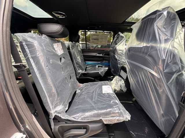 New 2026 Jeep Grand Wagoneer Summit w/ Premium Group III AWD/4WD image 31