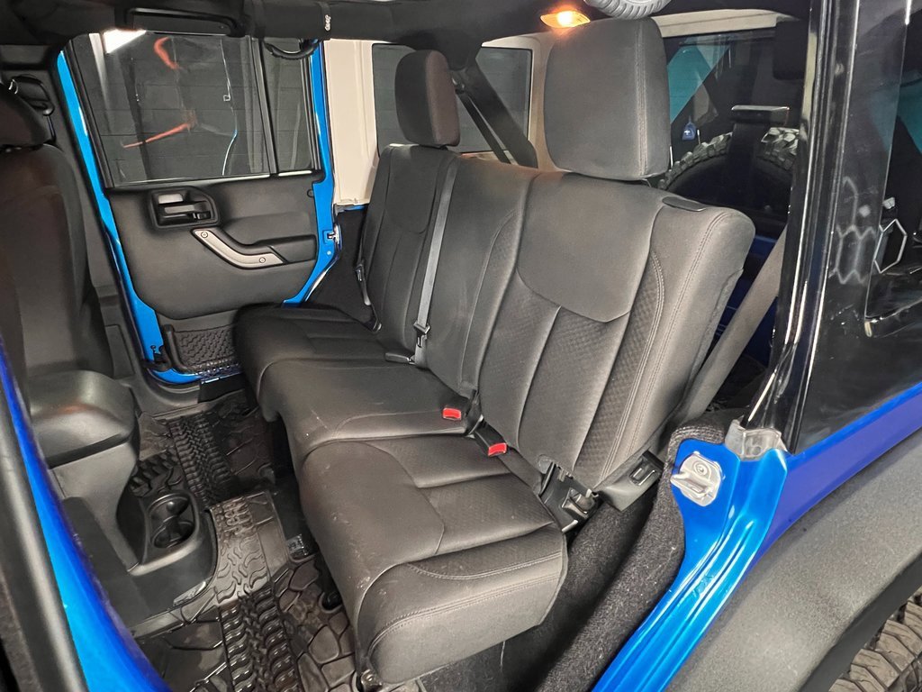 Used 2016 Jeep Wrangler Unlimited Sport image 12