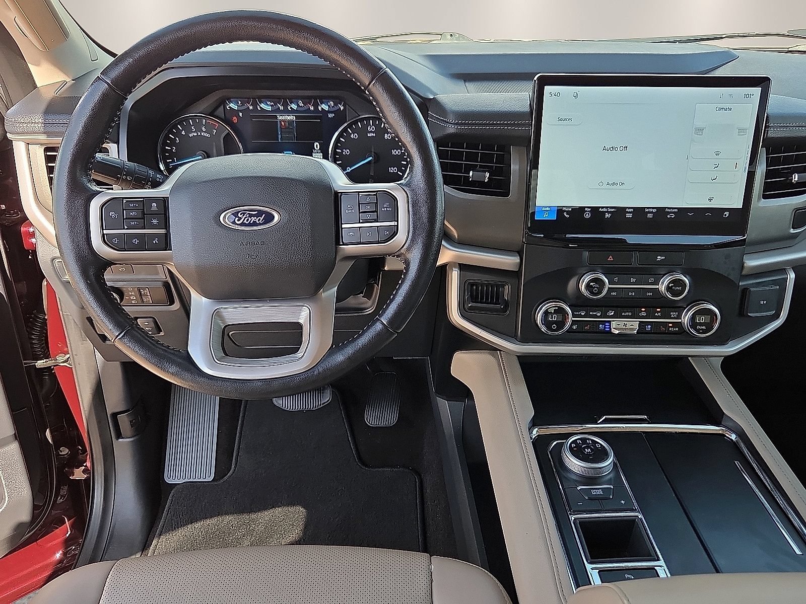 Used 2023 Ford Expedition XLT RWD image 12