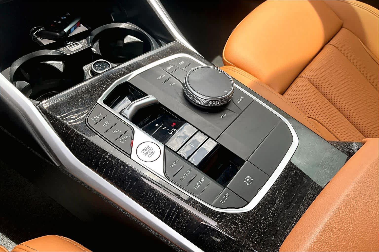 Used 2023 BMW 330i Sedan w/ M Sport Package RWD image 16