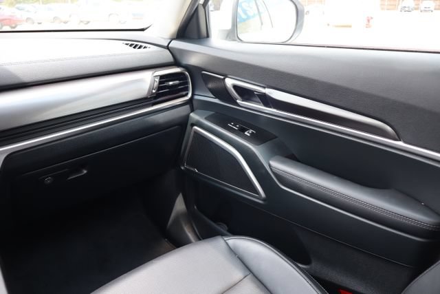 Used 2025 Kia Telluride S FWD image 10