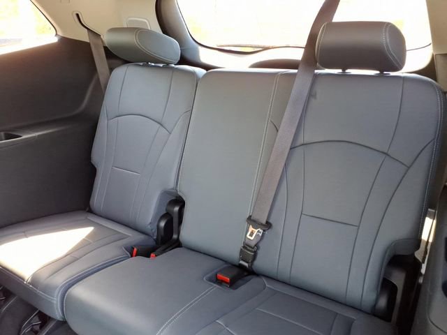 Used 2021 Buick Enclave Premium w/ Surround and Sites Package AWD/4WD image 20