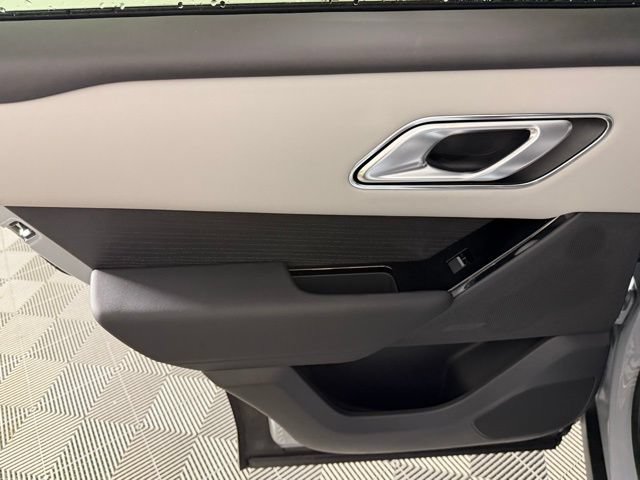 Certified 2026 Land Rover Range Rover Velar Dynamic SE AWD/4WD image 26