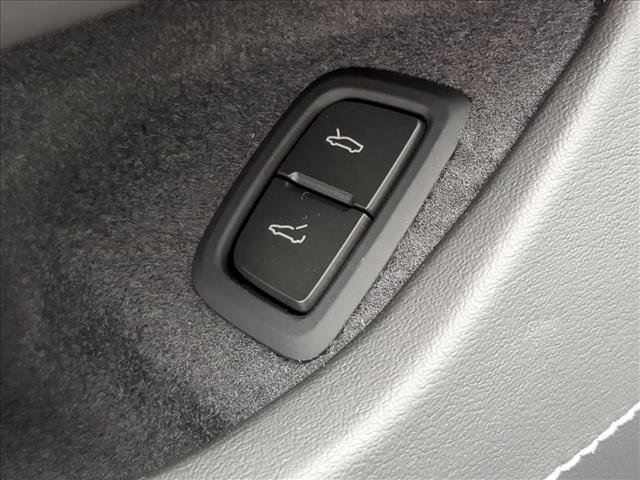 New 2026 Chevrolet Corvette Stingray Coupe w/ Battery Protection Package image 7