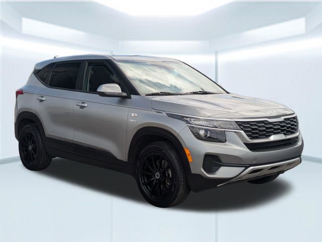 Used 2023 Kia Seltos LX image 8