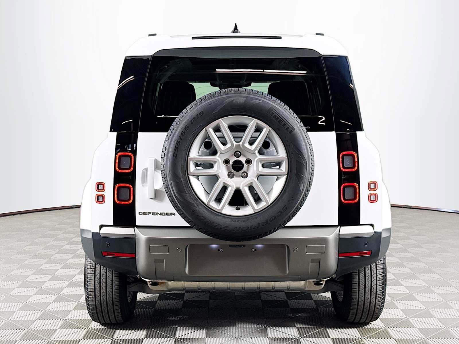 Used 2026 Land Rover Defender 110 S AWD/4WD image 6