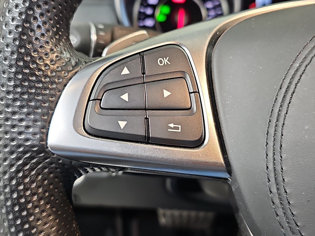 Used 2020 Mercedes-Benz SL 550 image 17