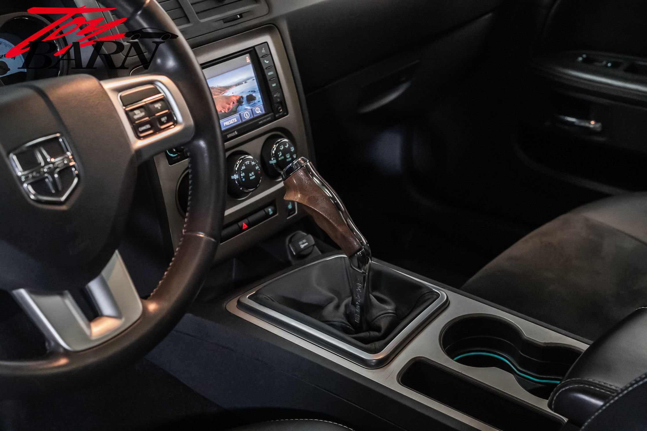 Used 2011 Dodge Challenger SRT8 image 28