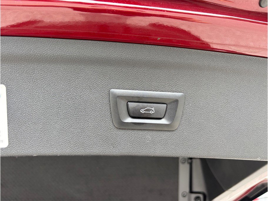 Used 2023 BMW iX xDrive50 w/ Ultimate Package 2 image 51