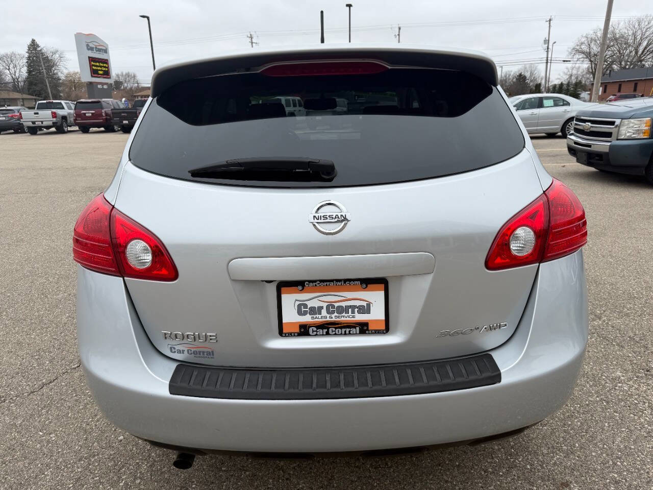 Used 2010 Nissan Rogue S w/ 360 Degree Value Pkg image 4