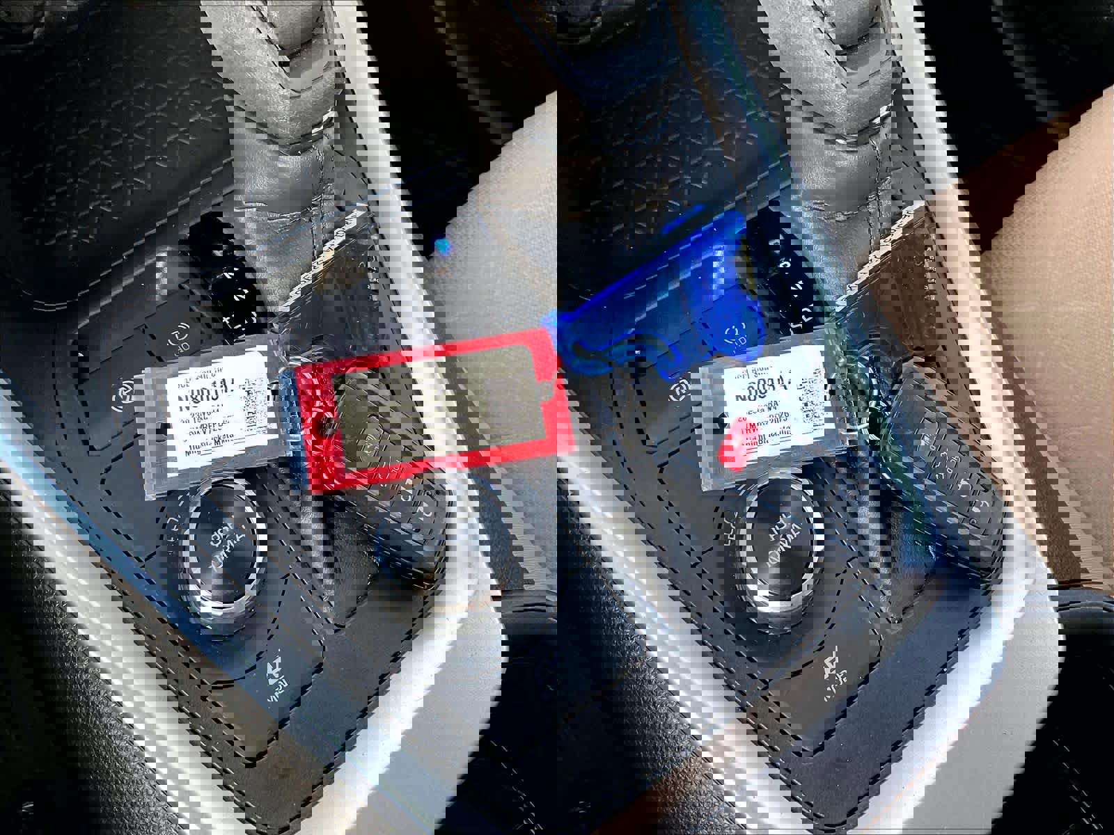 Used 2023 Toyota RAV4 XLE image 31