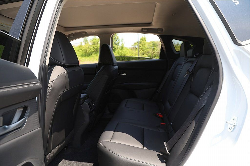 New 2025 Nissan Murano SL image 11