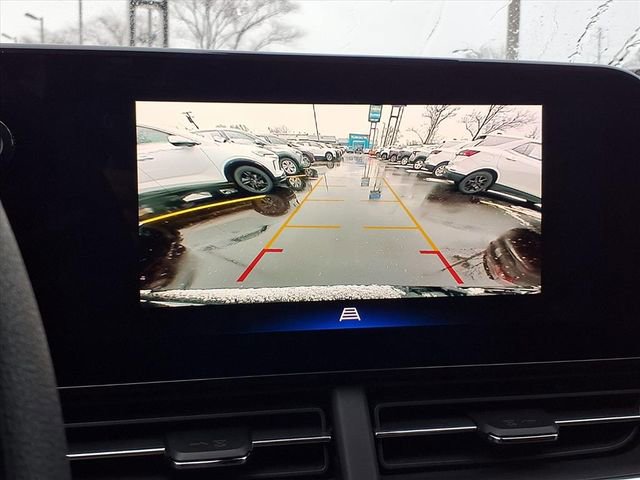 Used 2025 Chevrolet Trax LT image 7