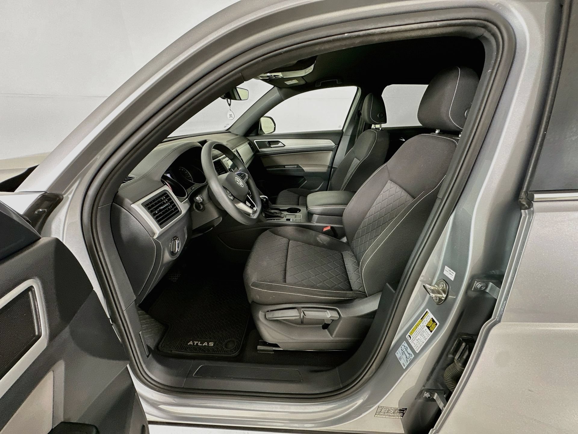 Used 2021 Volkswagen Atlas Cross Sport S FWD image 21