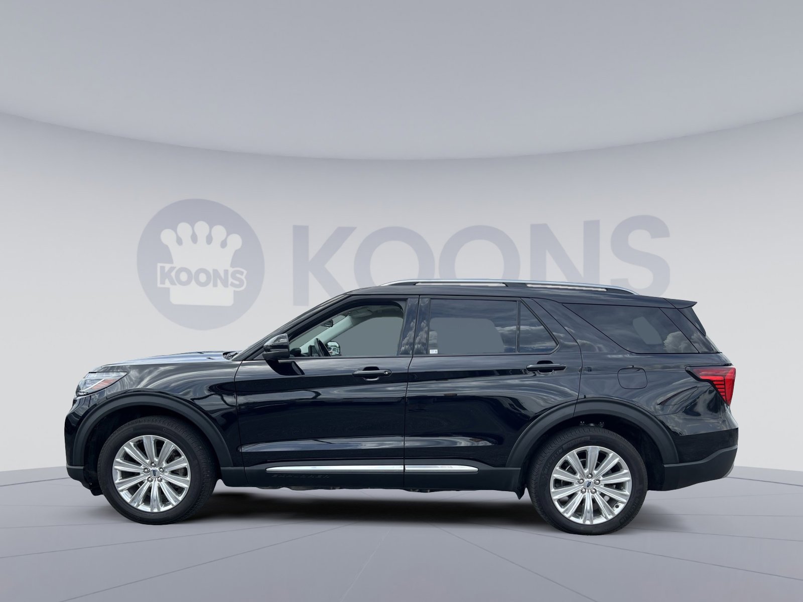 Used 2025 Ford Explorer Platinum w/ LUX Leather Package AWD/4WD image 13