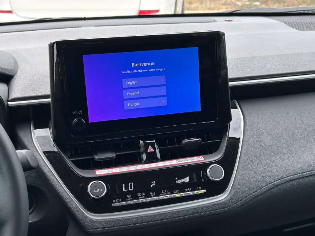 Used 2026 Toyota Corolla Cross LE FWD image 19