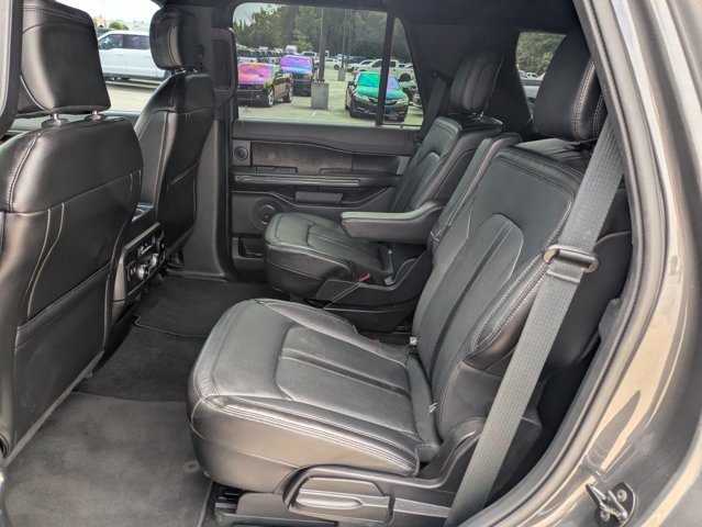 Used 2020 Ford Expedition Limited w/ Equipment Group 301A image 17