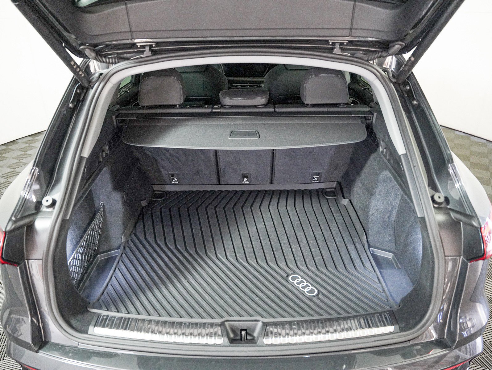 Certified 2025 Audi Q5 Premium Plus w/ Premium Plus image 11