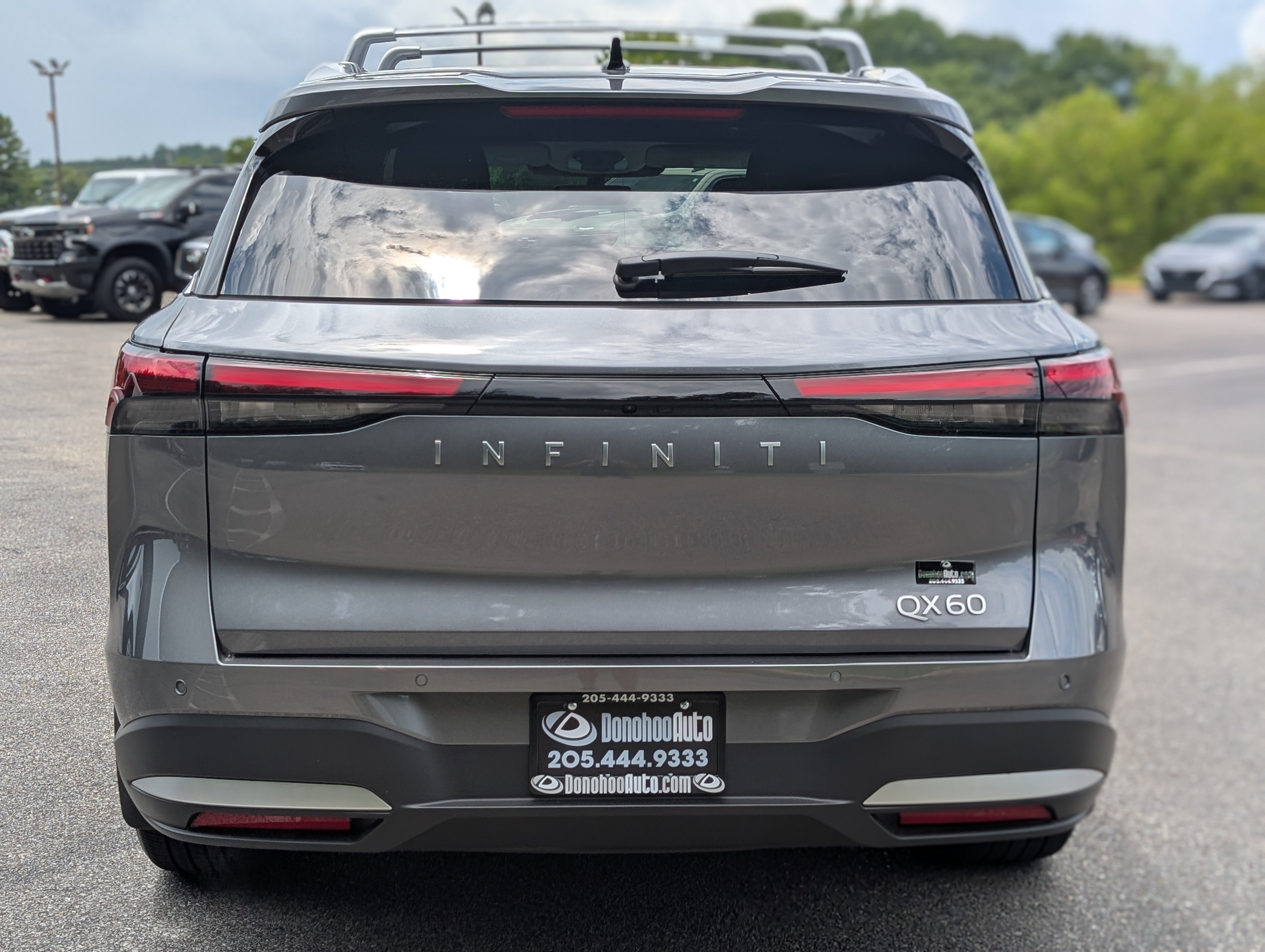 Used 2026 INFINITI QX60 Luxe w/ Cargo Package FWD image 8