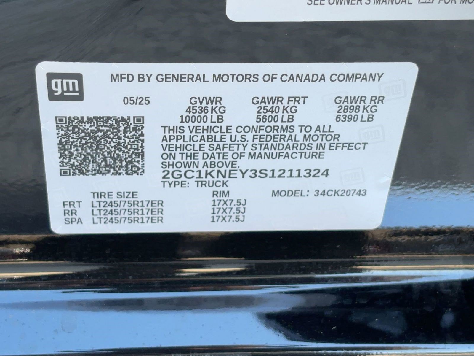 Used 2025 Chevrolet Silverado 2500 LT w/ Convenience Package image 20