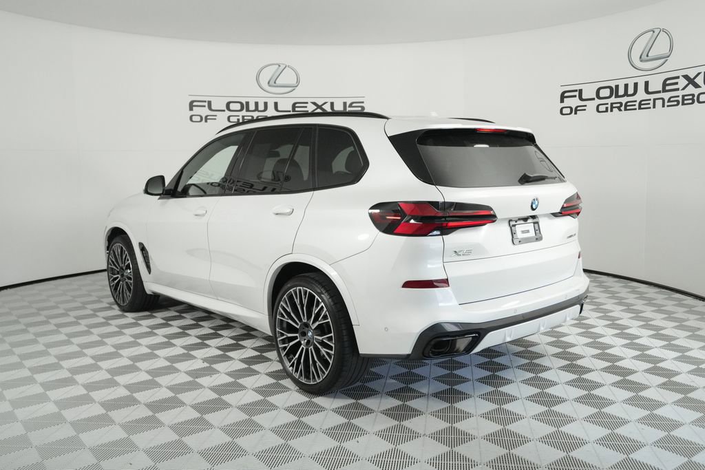 Used 2024 BMW X5 sDrive40i w/ M Sport Package image 5