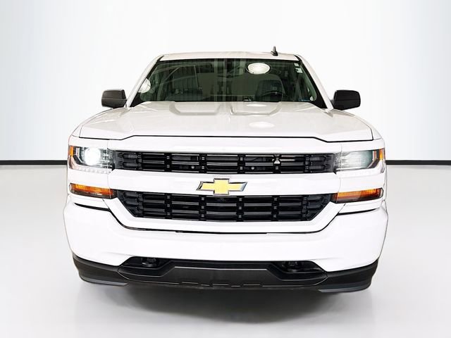 Used 2019 Chevrolet Silverado 1500 Custom w/ Custom Convenience Package image 4