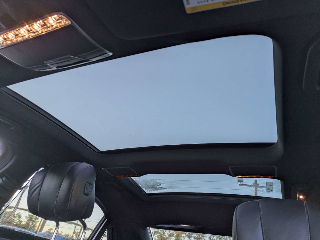 Used 2020 Mercedes-Benz S 560 4MATIC Sedan image 19