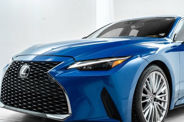 Used 2022 Lexus IS 300 w/ Premium Package RWD image 13