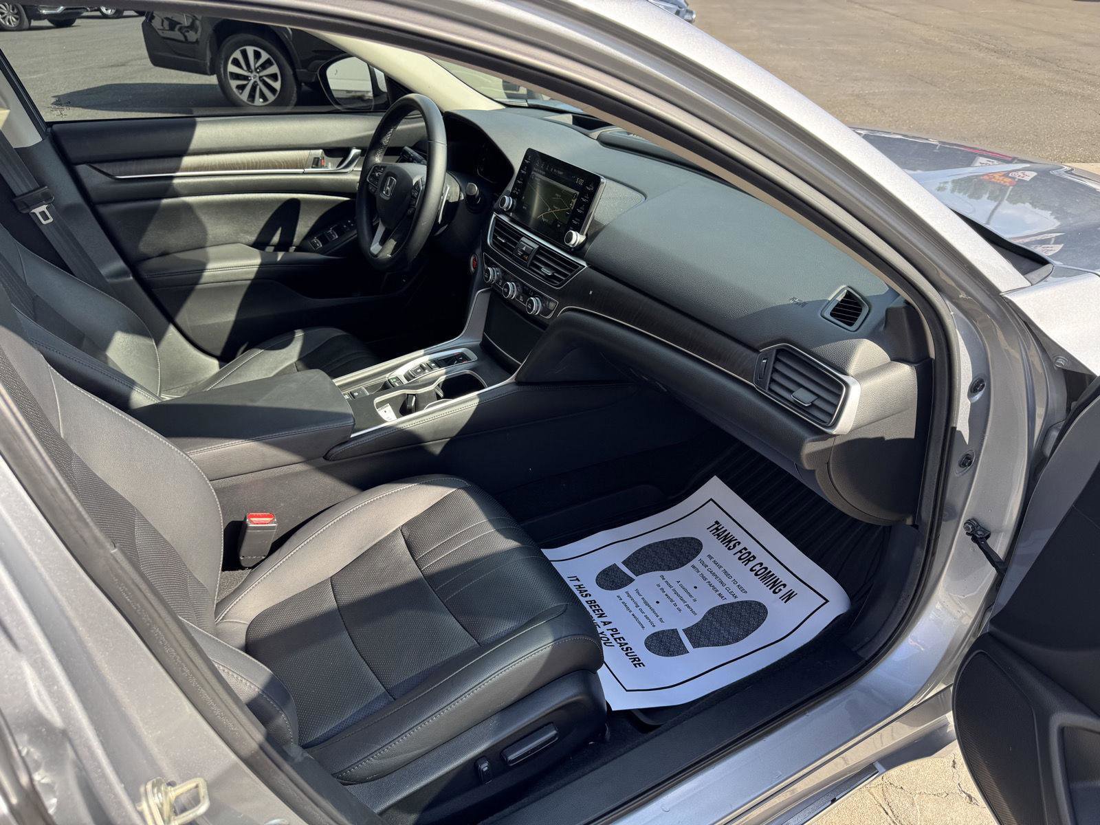 Used 2020 Honda Accord Touring image 17