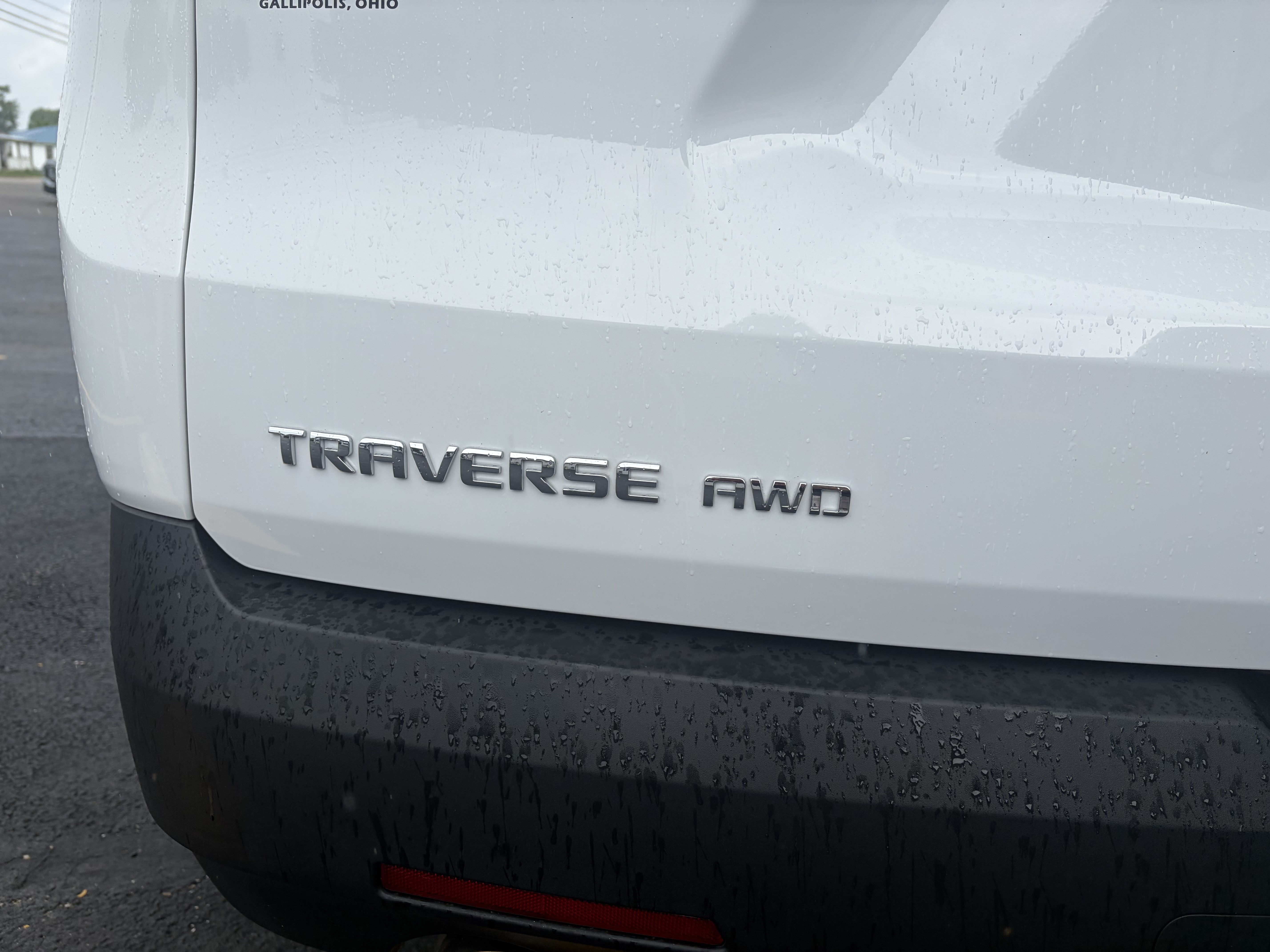Used 2023 Chevrolet Traverse LT w/ LT Premium Package AWD/4WD image 5
