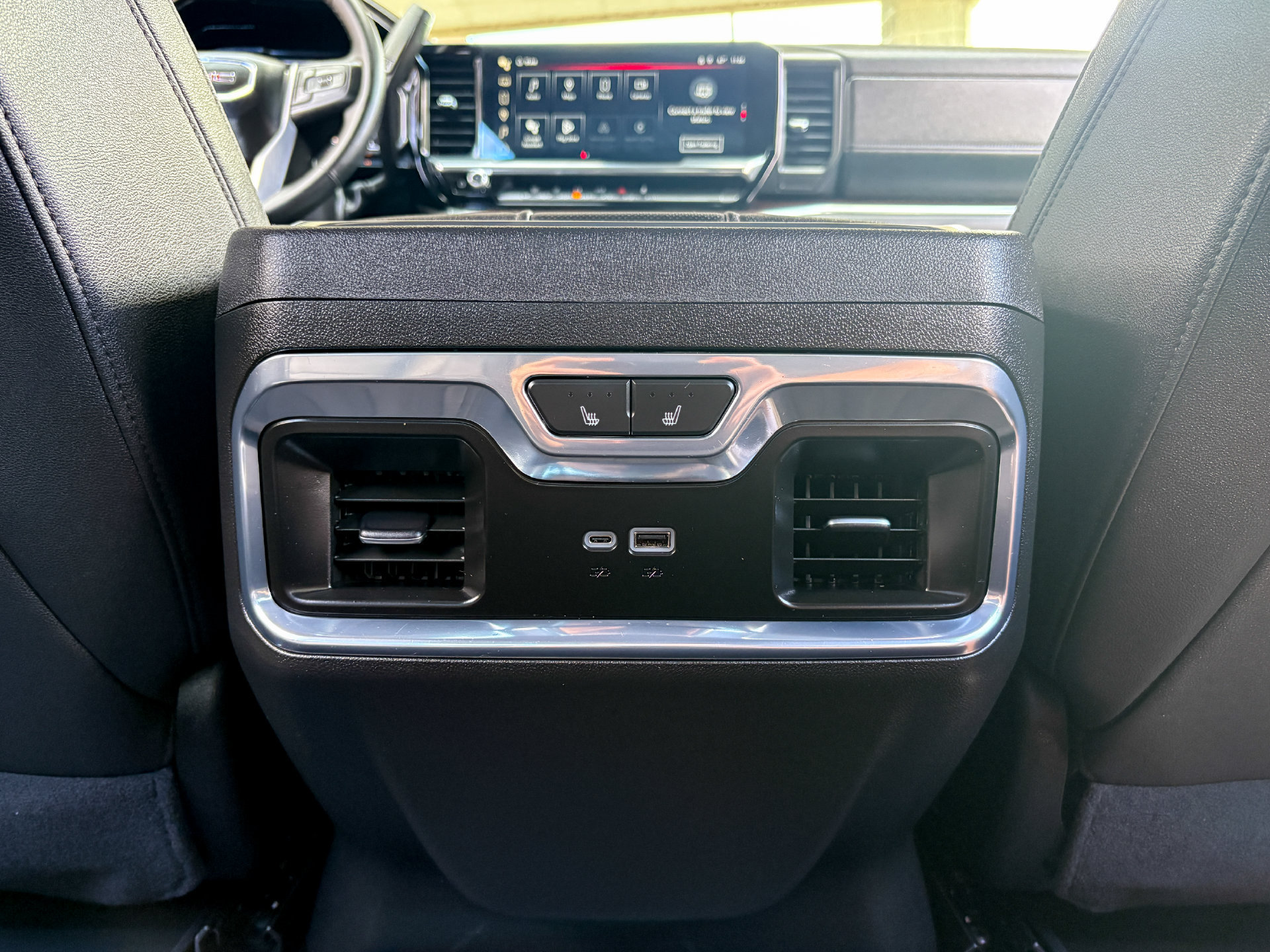 Used 2024 GMC Sierra 3500 SLT AWD/4WD image 27
