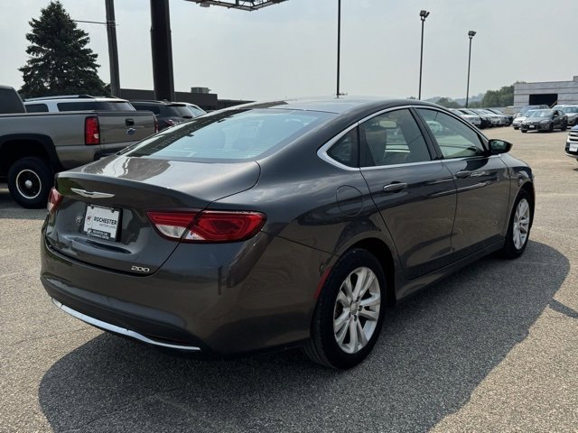 Used 2015 Chrysler 200 Limited image 32