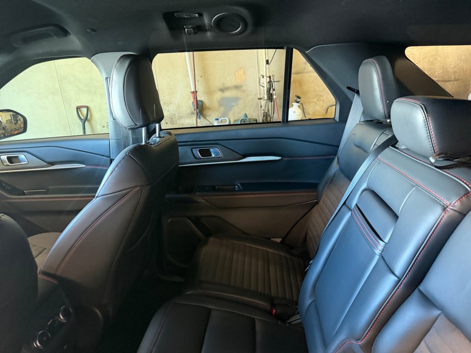 Used 2026 Ford Explorer ST-Line w/ ST-Line Street Pack AWD/4WD image 33